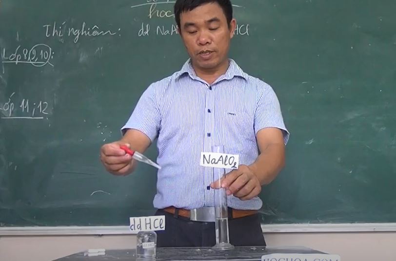 Thí nghiệm dung dịch sodiumaluminate tác dụng với dung dịch hydrochloric acid
