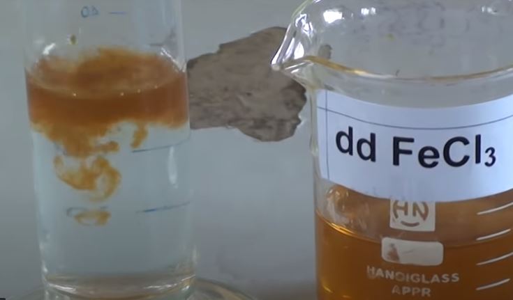 Thí nghiệm iron(III) chloride tác dụng với dung dịch sodium hydroxide