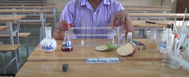 Thí nghiệm tinh bột tác dụng với iodine