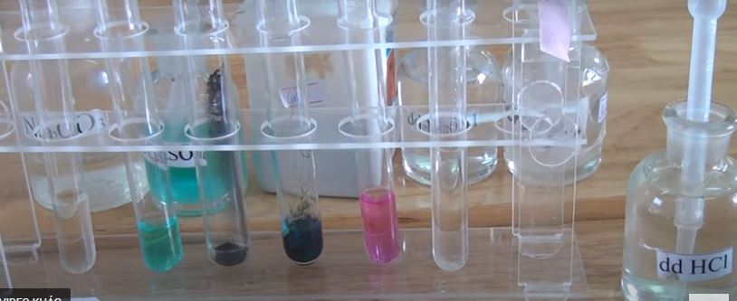 Thí nghiệm tính chất của hydrochloric acid